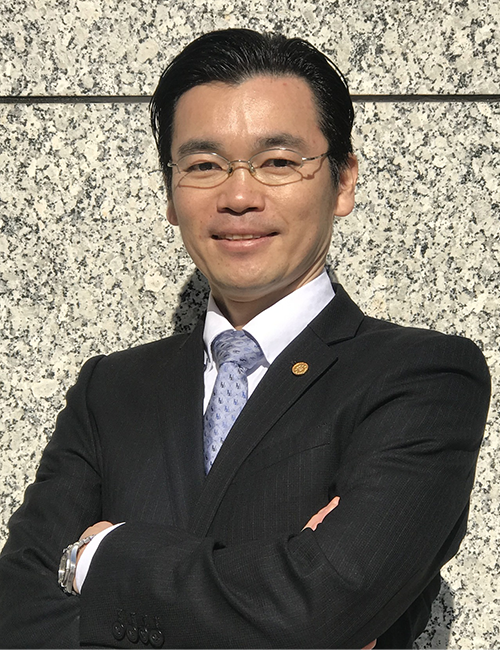 柳舘亮一